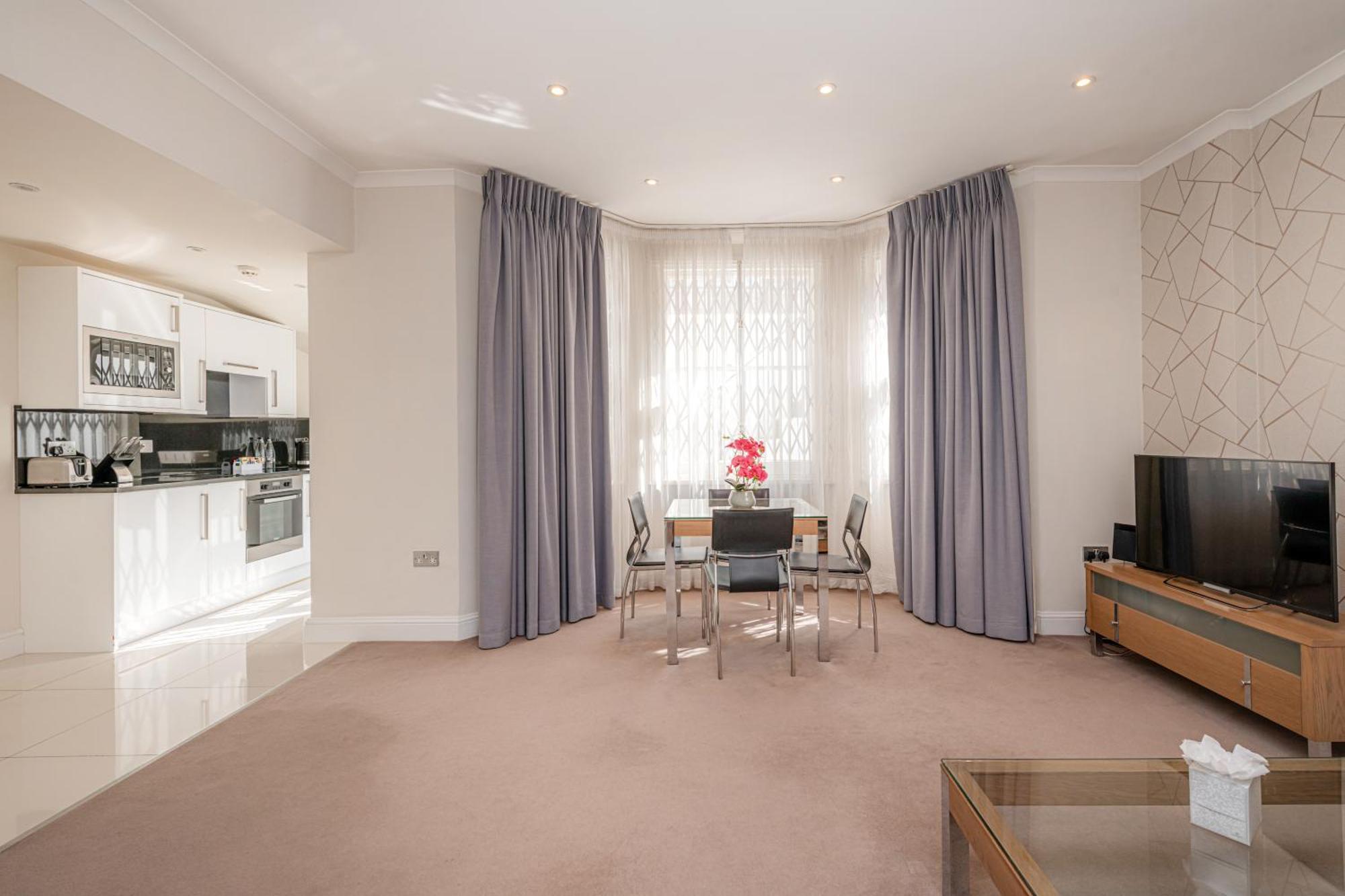 Manson Place London Room photo